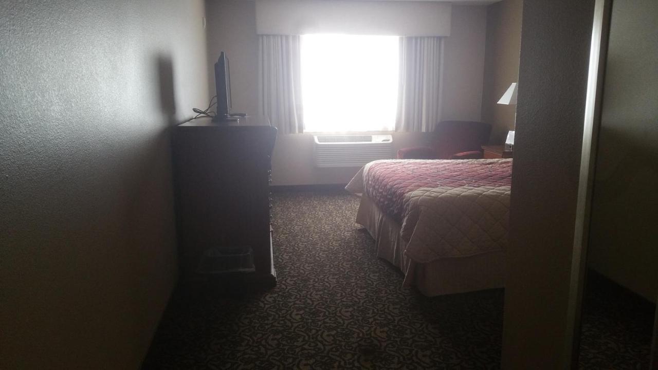 Canby Inn And Suites Exterior foto
